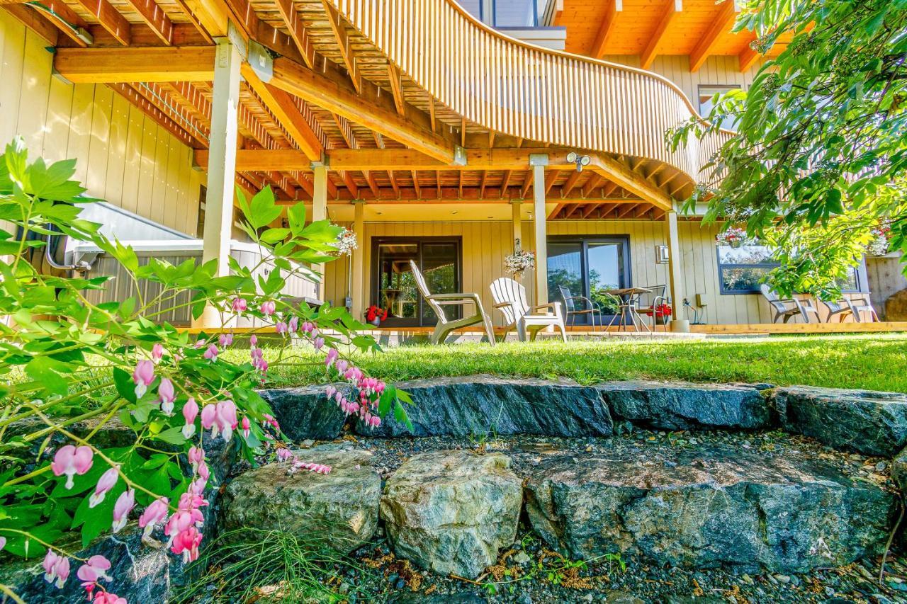 Downtown Contemporary Cove Villa Anchorage Exterior photo